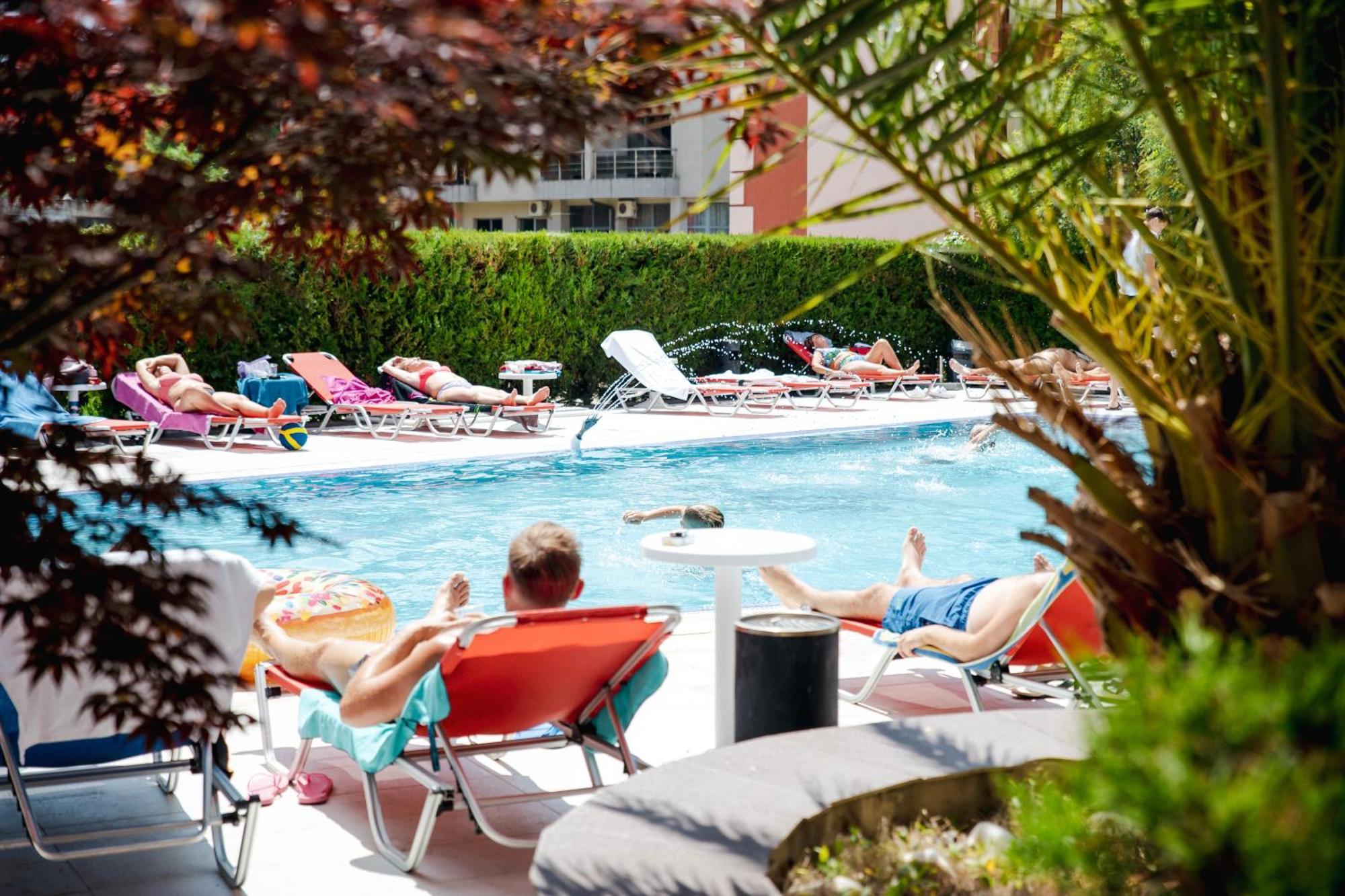 Biato Apartments サニービーチ エクステリア 写真